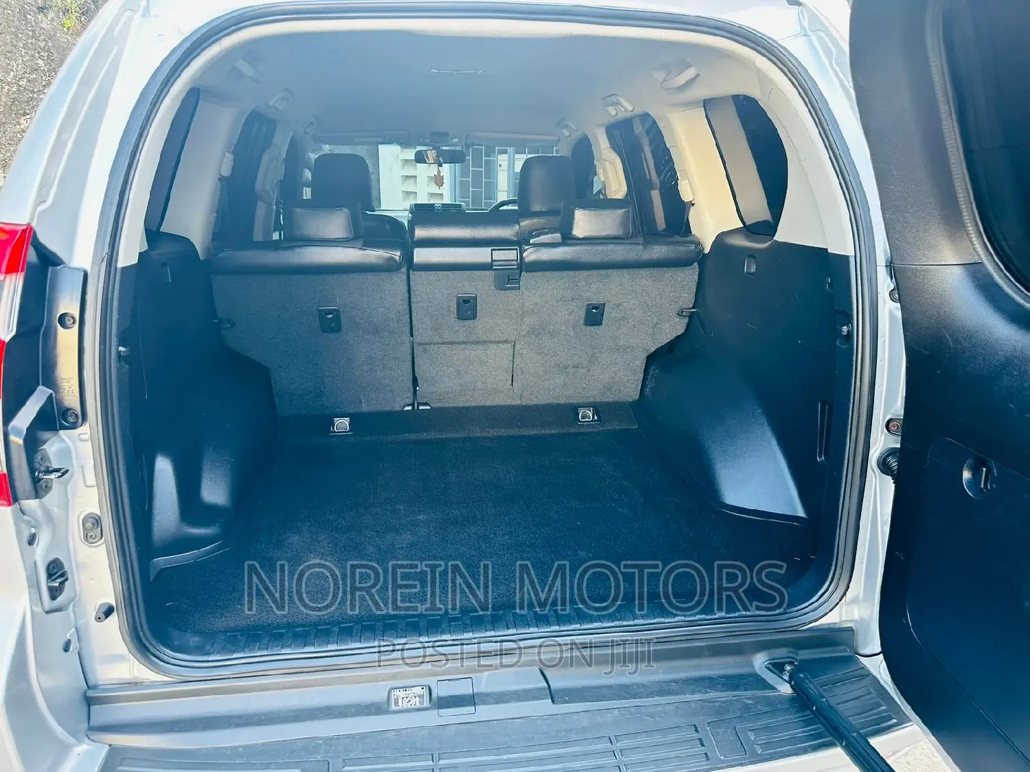Toyota Land Cruiser Prado 2016 Silver