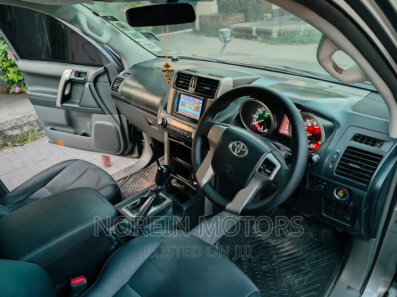 Toyota Land Cruiser Prado 2012 Brown