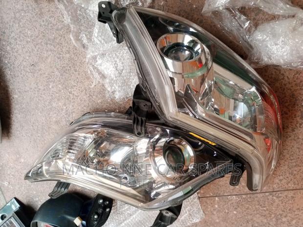 Toyota Fortuner 2012 Xenon Headlight - thumbnail 2