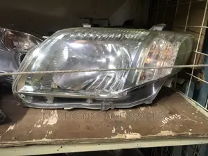 Toyota Fielder 2010 Non Xenon Headlight (Clear)