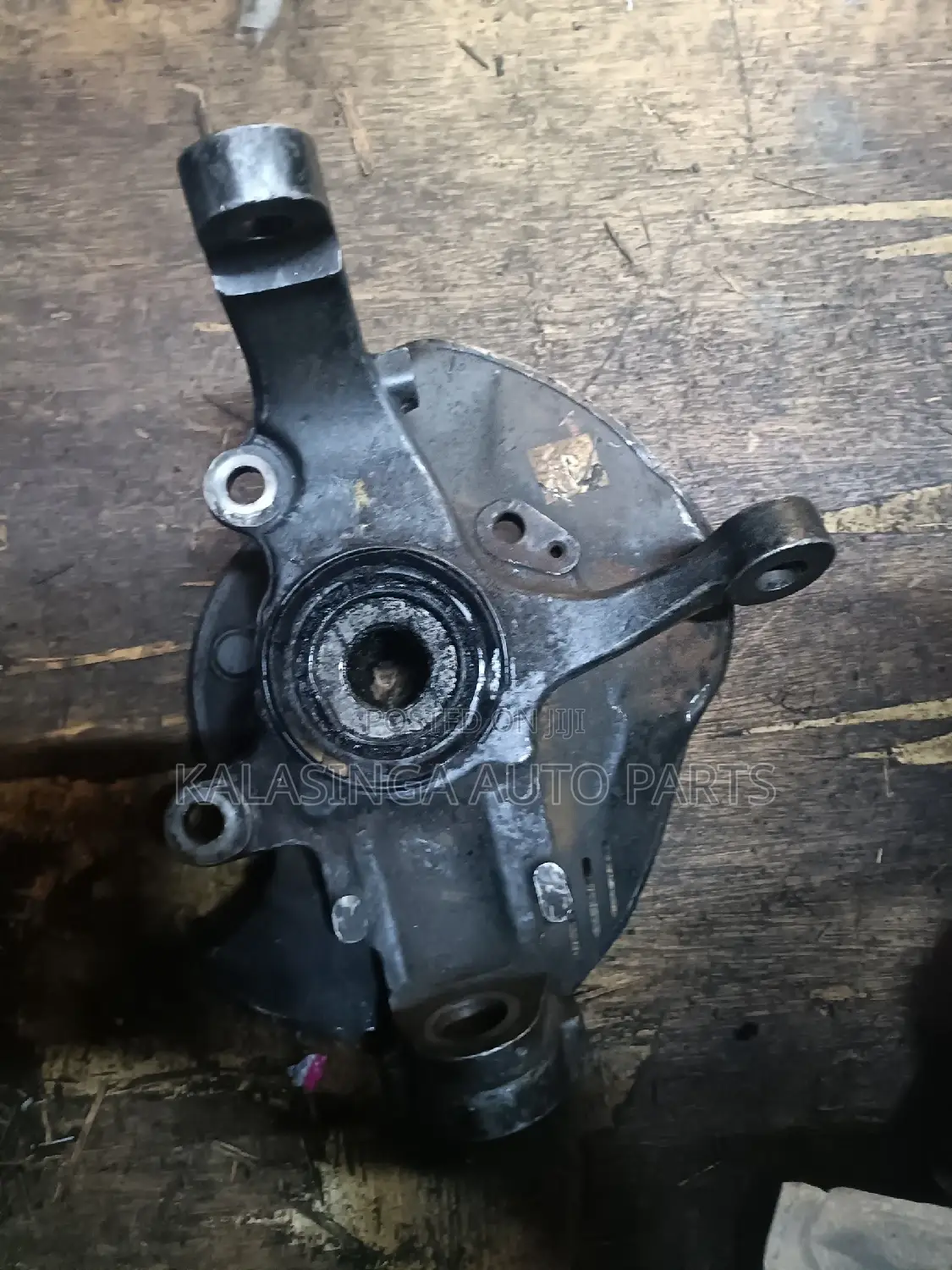 Front Hub Hilux