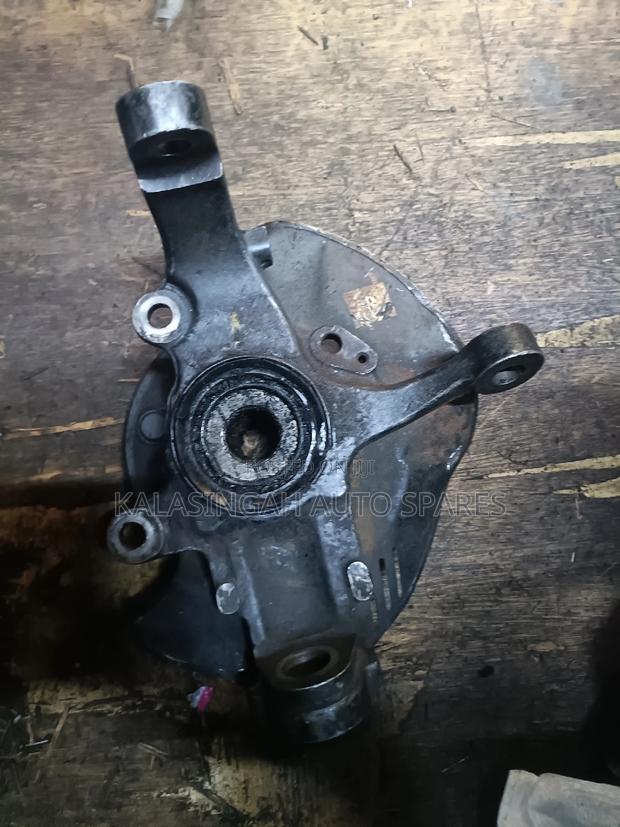 Front Hub Hilux - main view