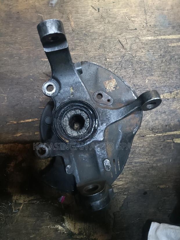 Front Hub Hilux - thumbnail 2