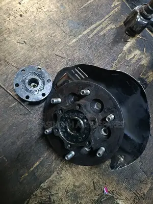 Front Hub Hilux
