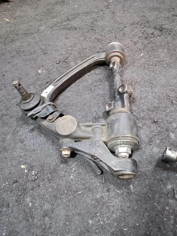 Control Arm Toyota Hiace - thumbnail 3