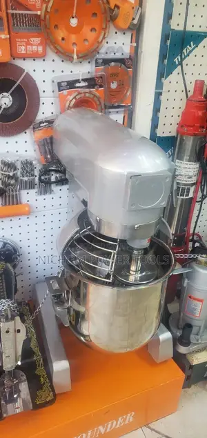 Electric Commercial 30ltrs Dough Mixer