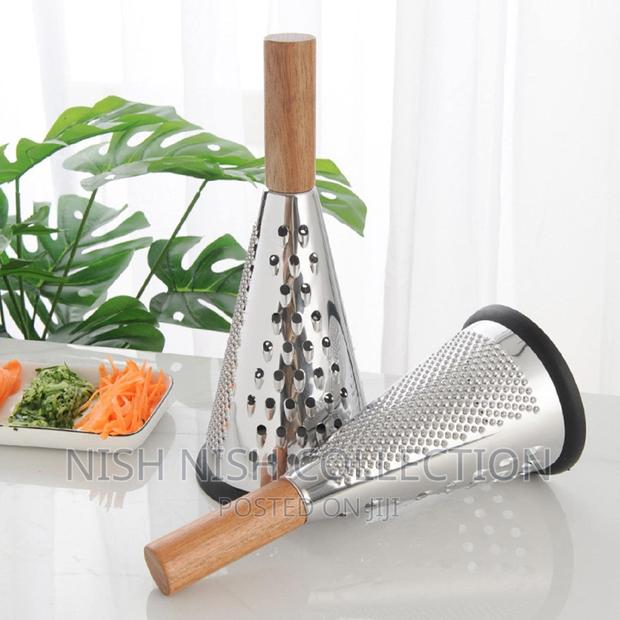 Multipurpose Food Grater With Handle - thumbnail 2