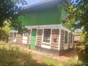 1acre Mukurweini /Maganjo
