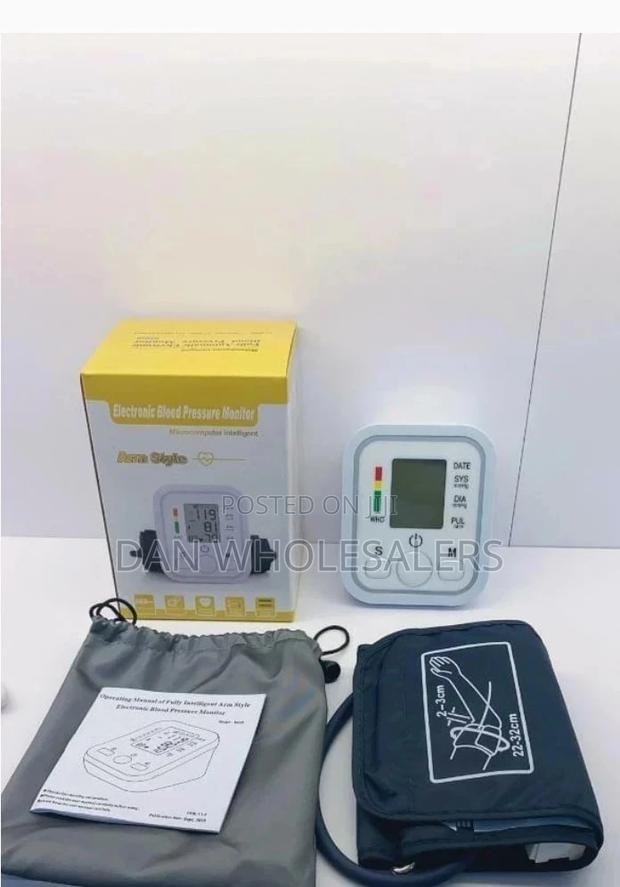 Electronic Arm Blood Pressure Monitor Machine