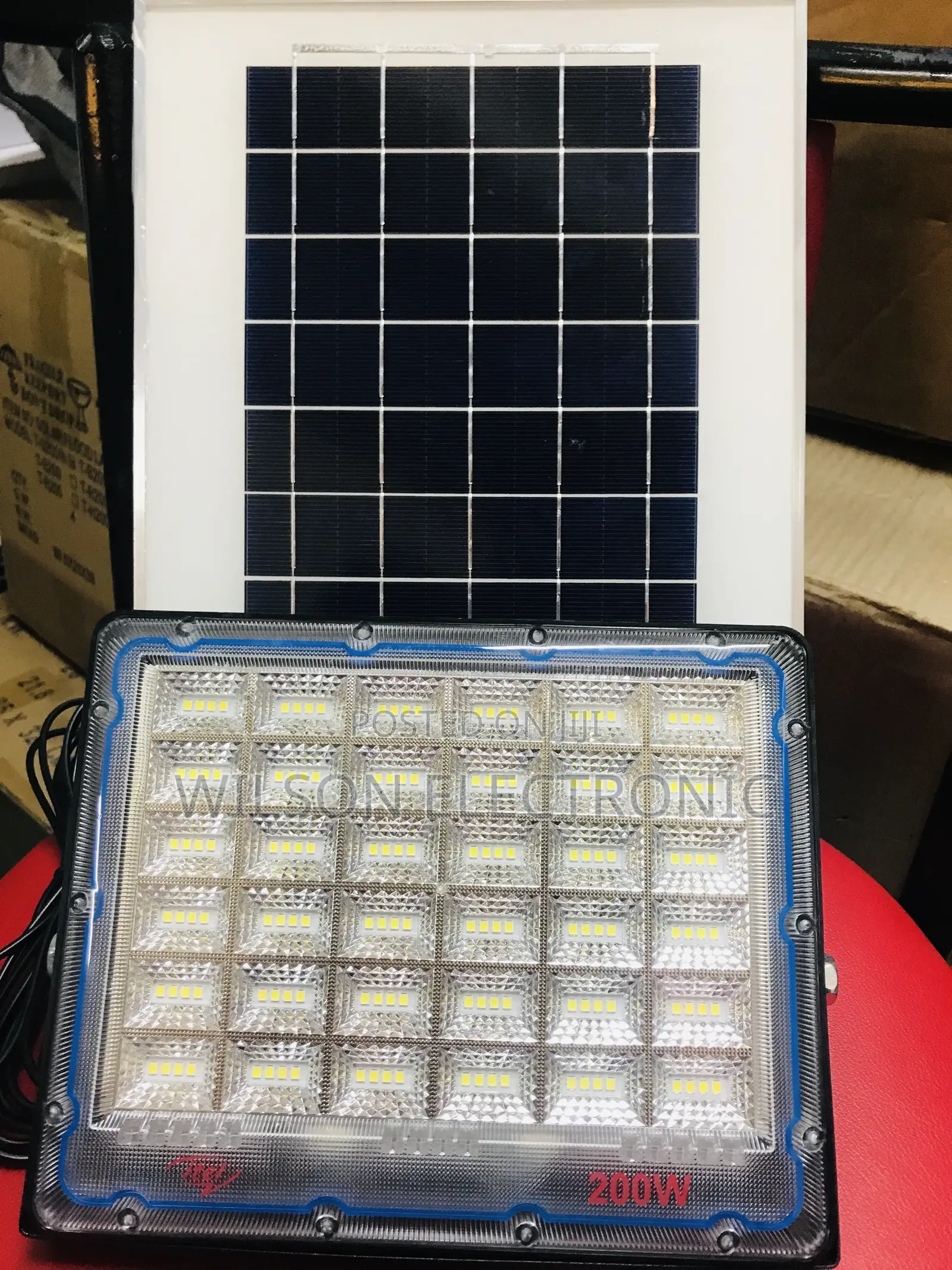 Solar Security Floodlight. Itel 200w