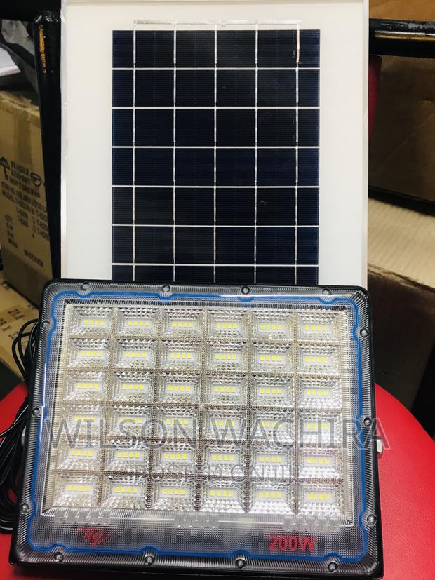 Solar Security Floodlight. Itel 200w - main view