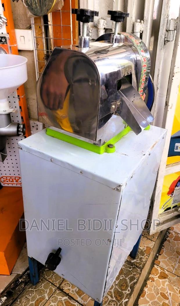 Complete Sugarcane Juice Machine