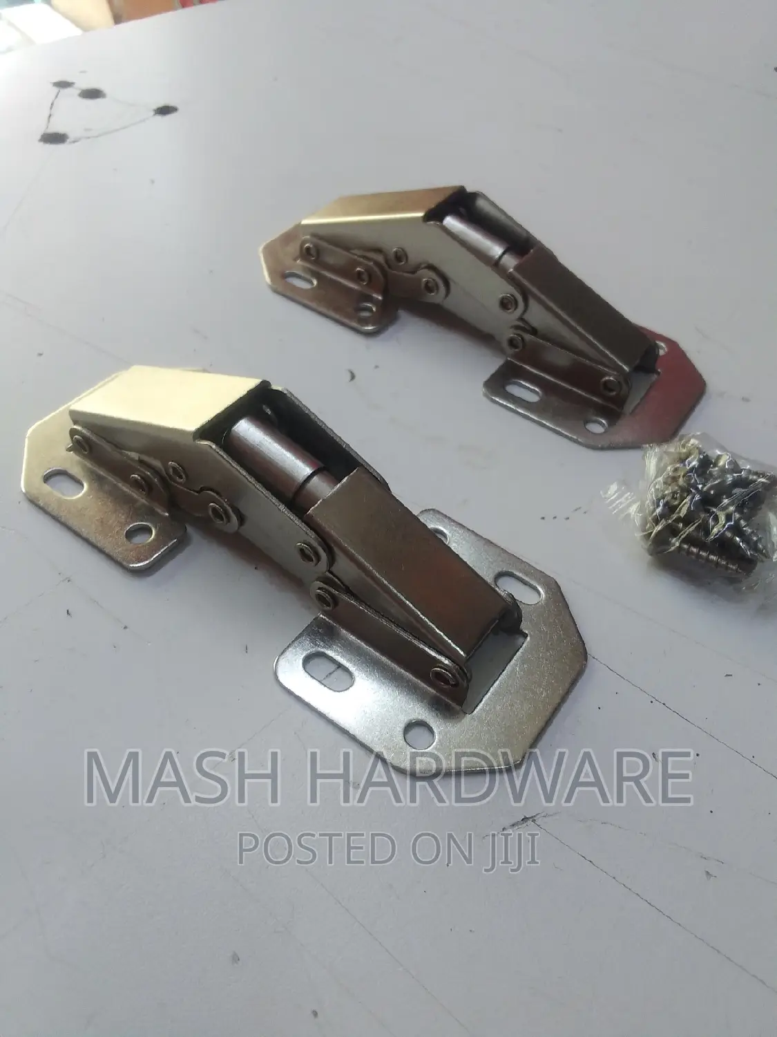 90°Malpha Hinges