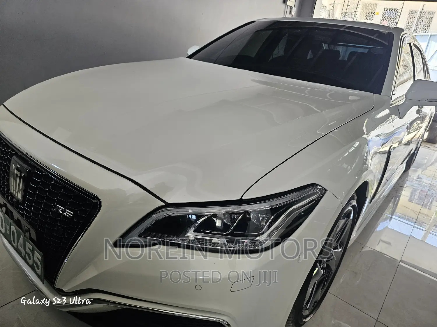 Toyota Crown 2020 Off white