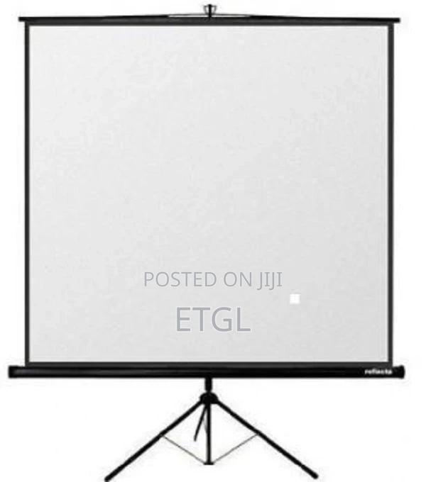 PROJECTOR SCREEN TRIPOD 200 by 200 Cm