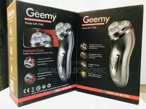 Rechargeable Shaver. Smoother GM-7500