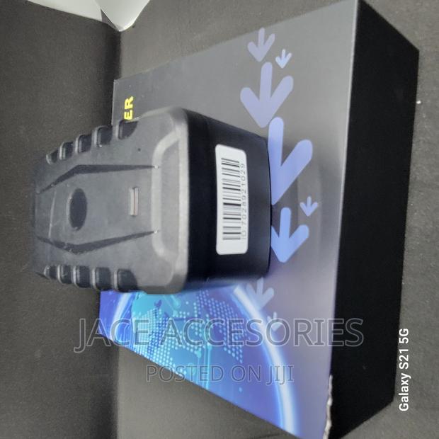 Vehicle Magnetic Tracker 20,000mah - main view