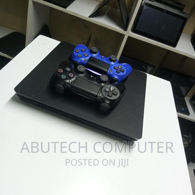 Play Station 4 - thumbnail 4