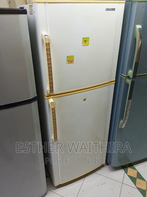 Samsung Fridge 300l - thumbnail 3