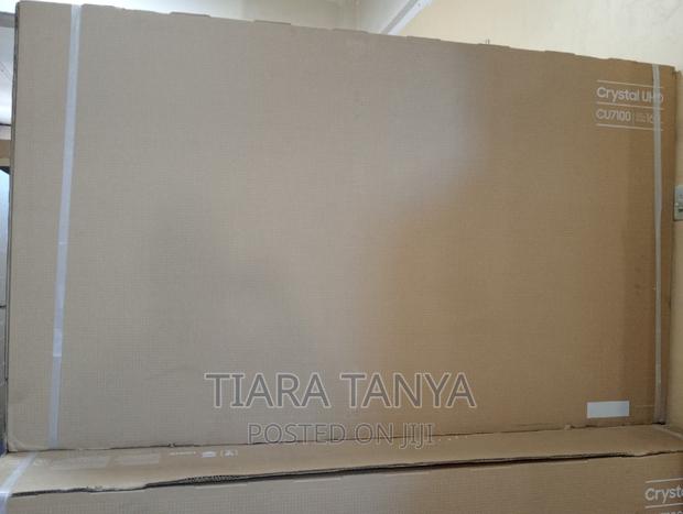 Samsung 65" Smart Crystal Uhd Cu7100 Tv - thumbnail 2