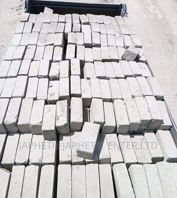 Ndarugo Machine Cut Stones, - thumbnail 3