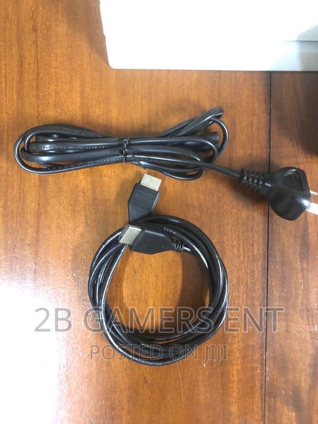 Play Station 4 White Edition - thumbnail 5