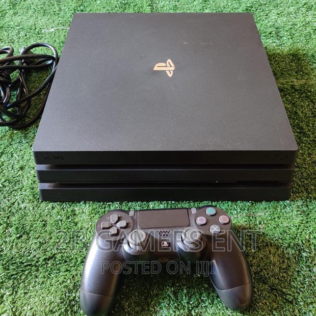 Rarely Used Ps4 PRO 1tb