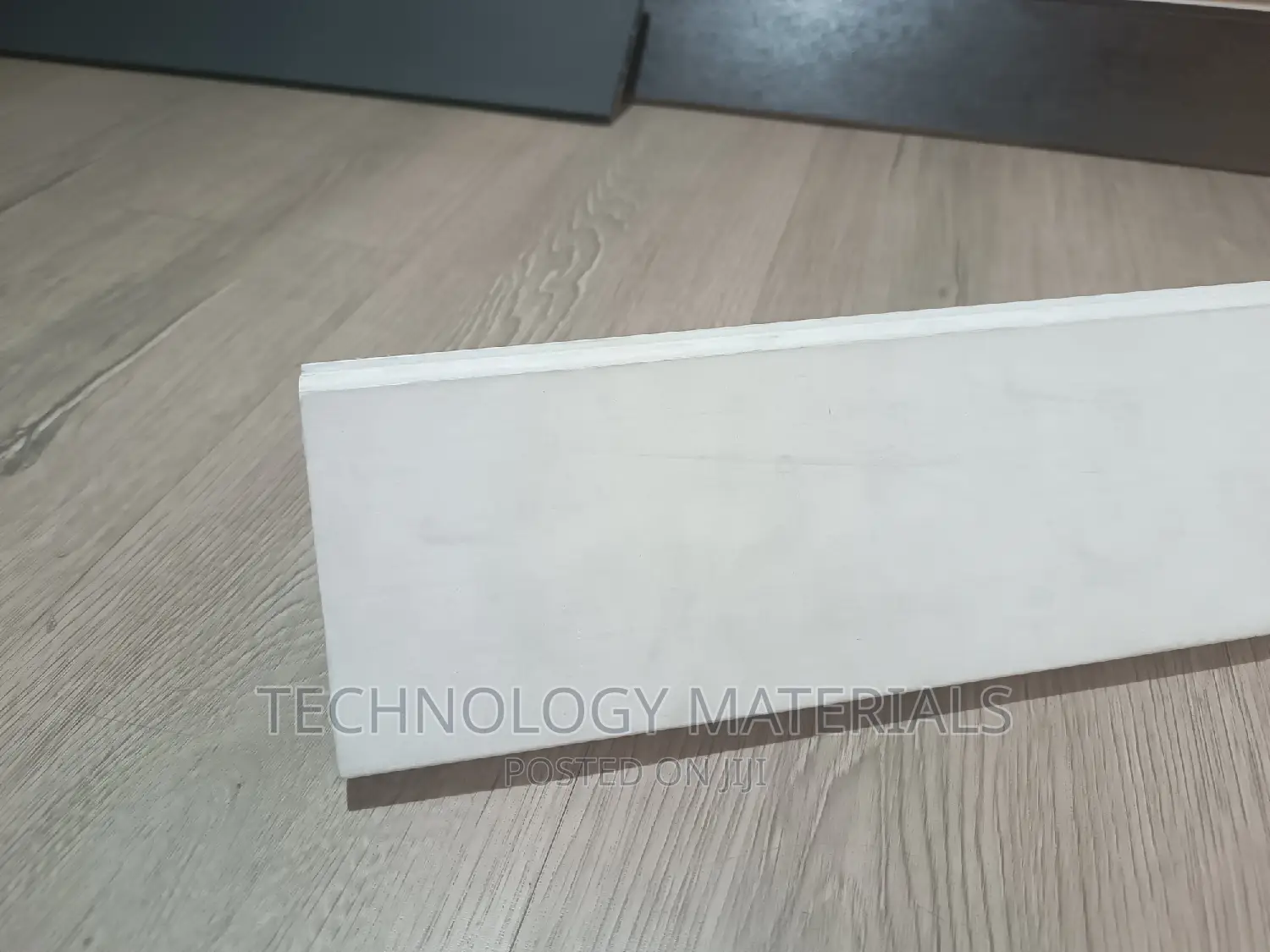 PU Skirting (4 Inch ,2.4M)