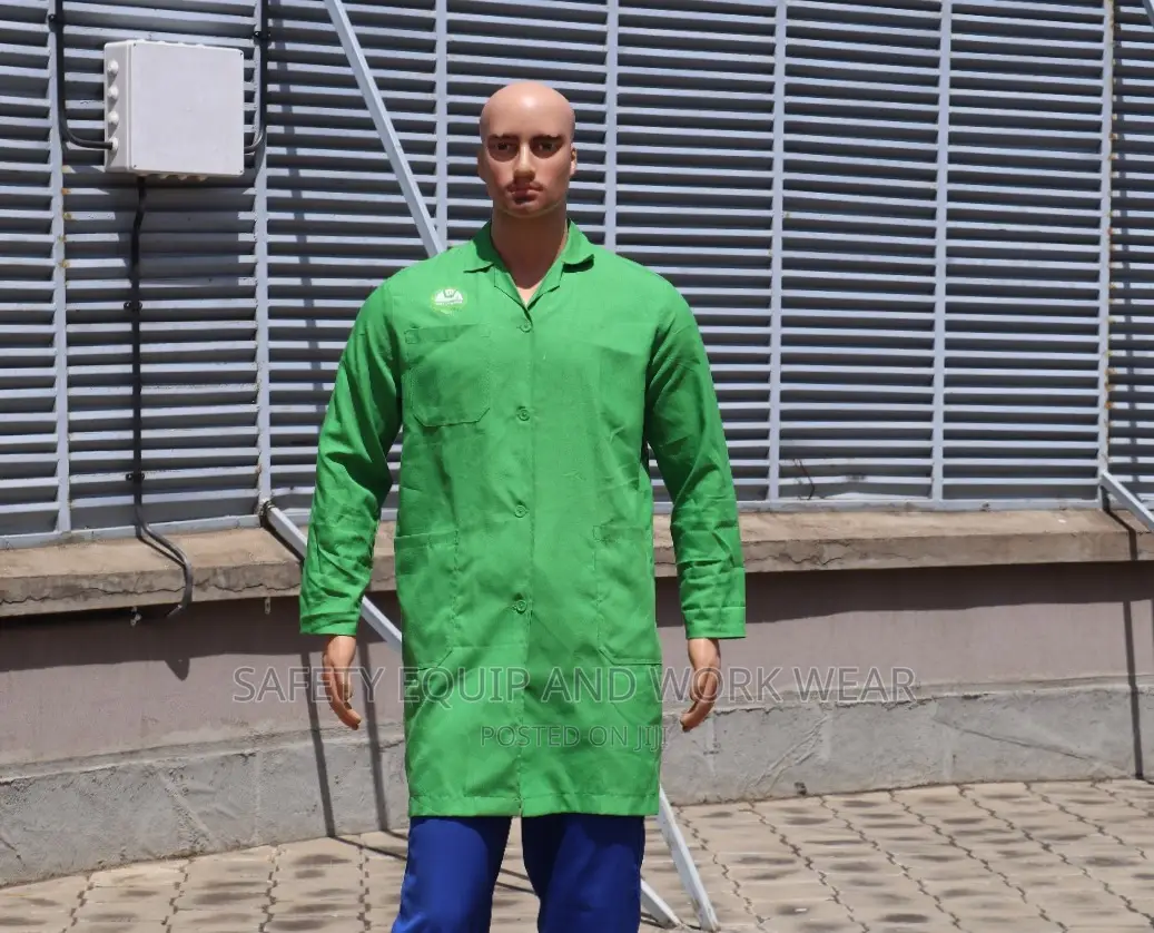 Get Durable Dust Coats For Workers