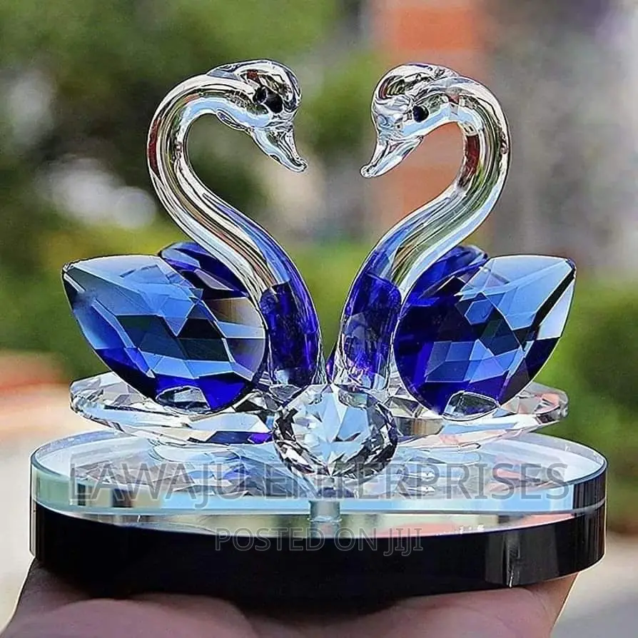 Crystal Blue Iconic Signum Swan Decor Piece
