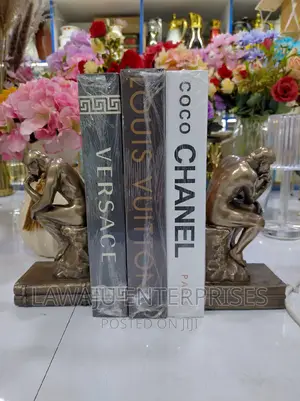 Thinking Man Bookends Heavy Resin Statue Decor