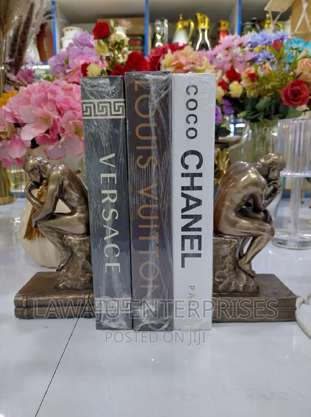 Thinking Man Bookends Heavy Resin Statue Decor
