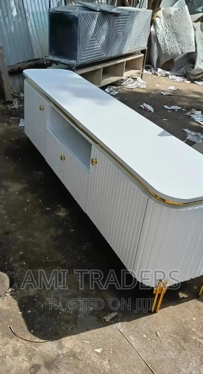 Tv Stand With Golden Stands