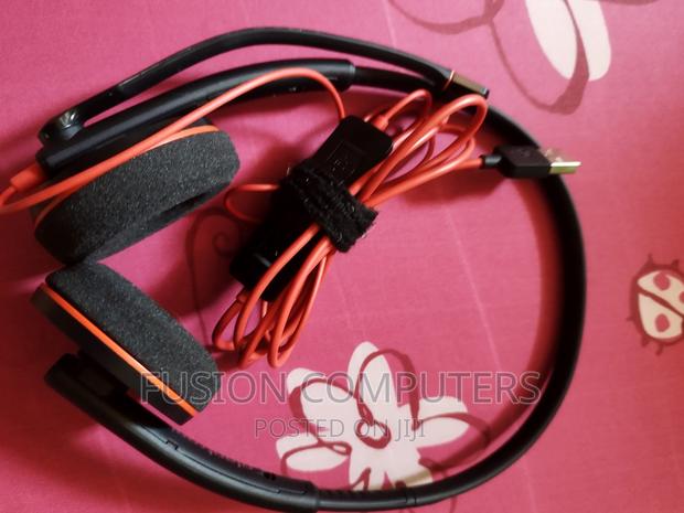 Plantronics Blackwire C3220 USB Headset - main view