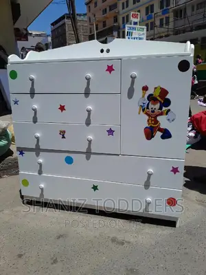 Chest of Drawers * Chest of Drawers