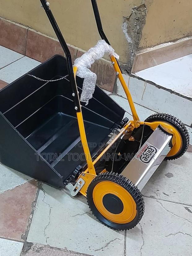 16" Reel Cutting Plate Manual Lawn Mower - main view