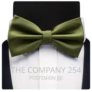 GUSLESON Silk Solid Pre-Tied Bow Tie for Men Purple Black .