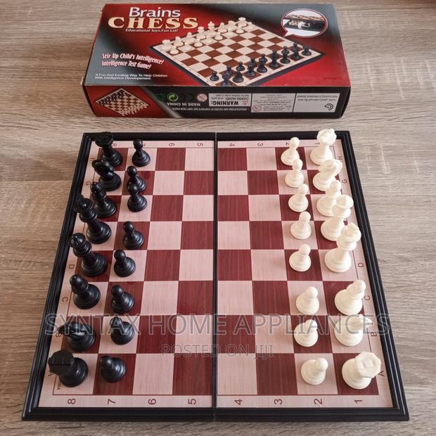 Magnetic Foldable Chess Board Brains Game Travel Chess Set - thumbnail 2