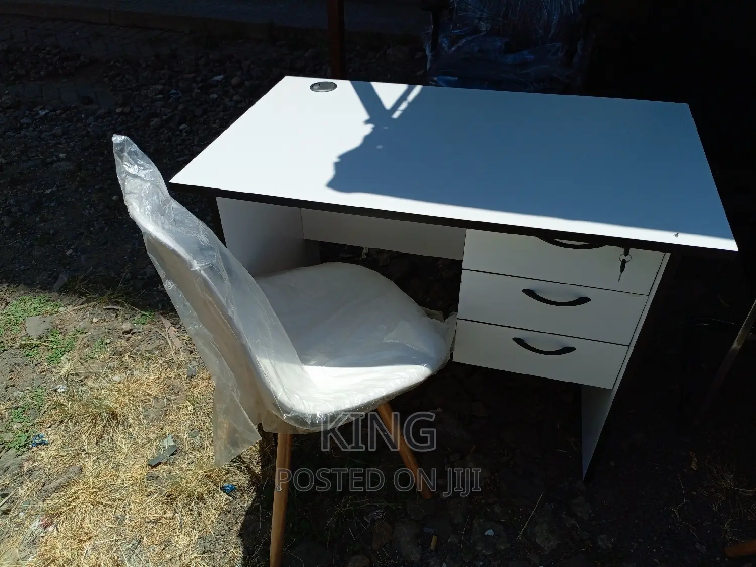 Office Desk Office Desk With Aemes Chair