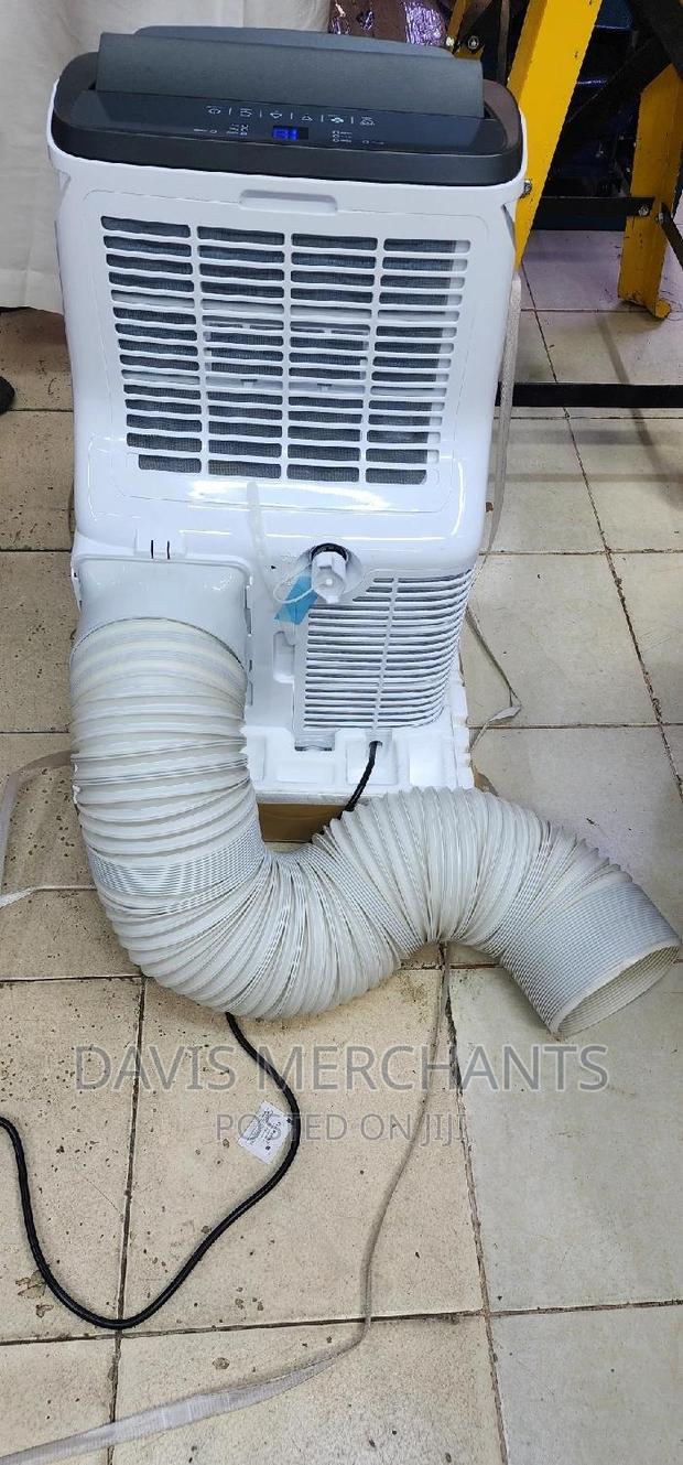 Portable Air Conditioner Digital Display and Exhaust Pipe