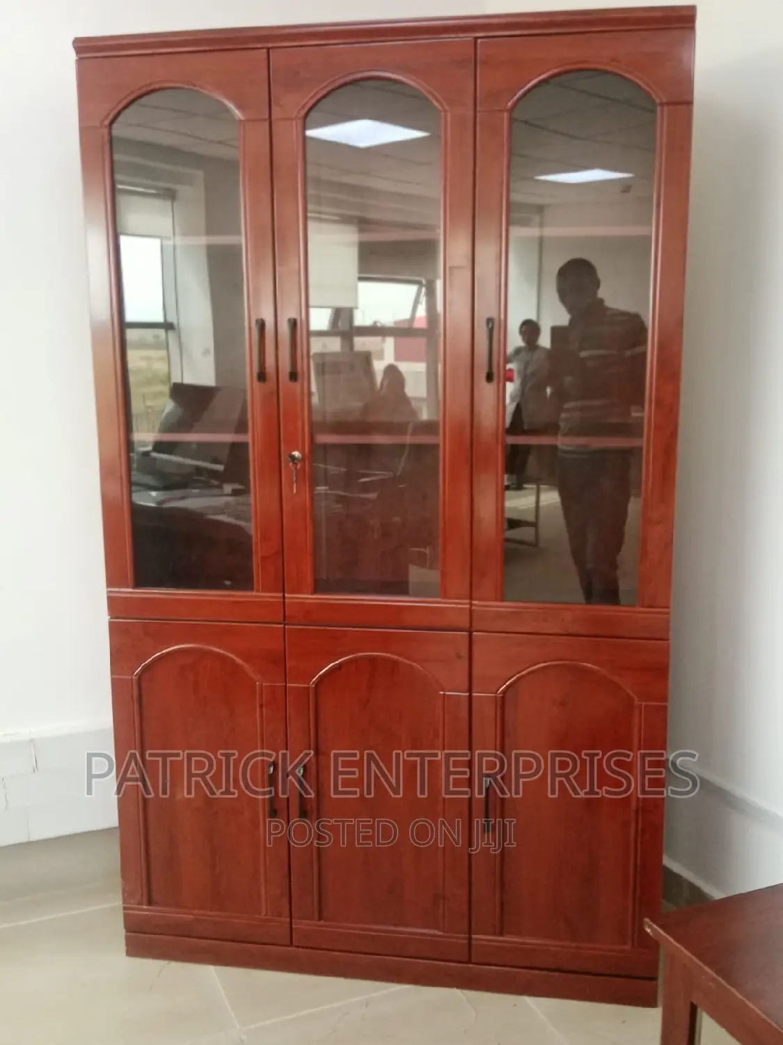 Imported Morden Mahogany Bookshelf 3 Door