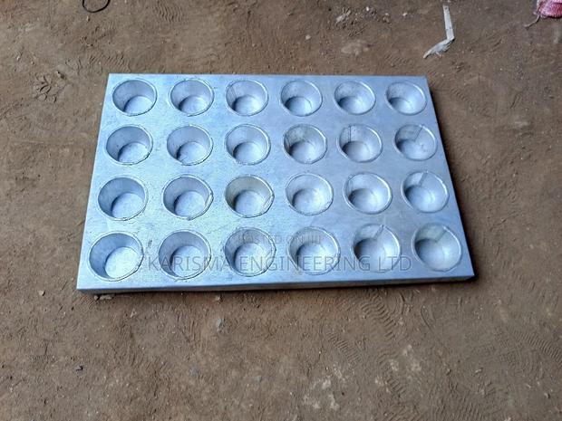 Commercial Baking Tins - main view