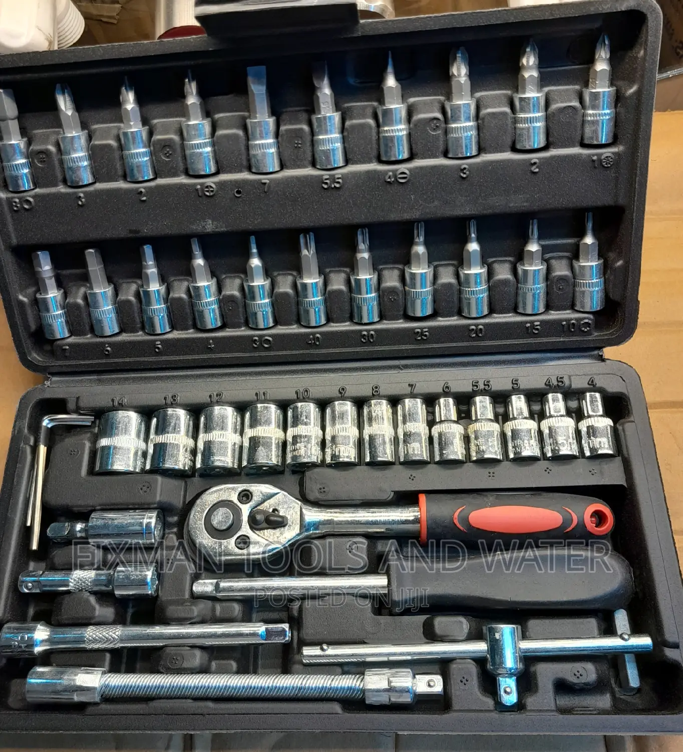 46 PCS Chrome Screw Driver Set + Socket Spanners
