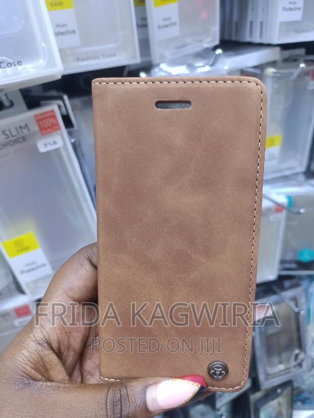 iPhone 7 Caseme Leather Flip Cover