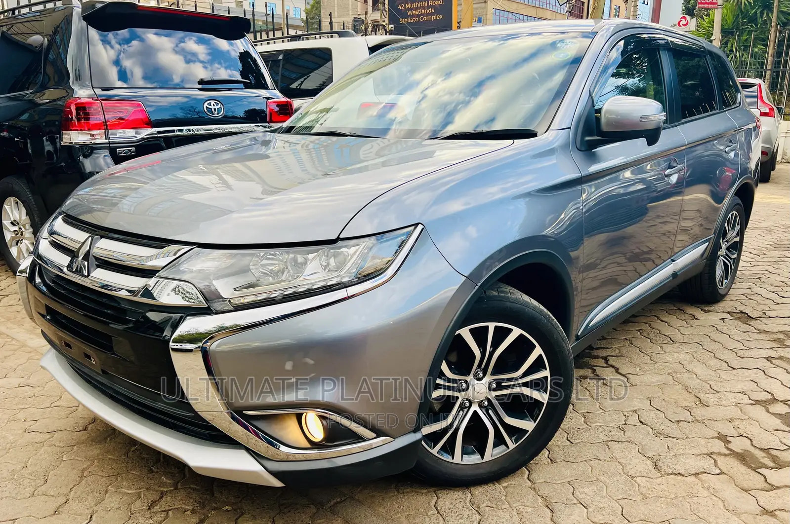 Mitsubishi Outlander 2016 Gray