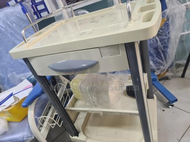 Emergency Trolley.( OPEN) - main view