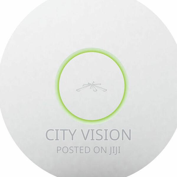 UAP-AC-LR Ubiquiti Unifi 802.Long Range Indoor 2.4/5ghz AP!!