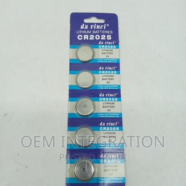 Cr2025 Battery - thumbnail 2