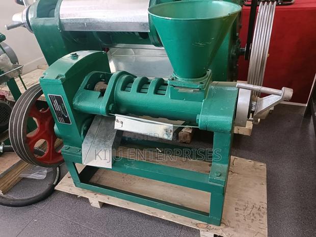 Screw Oil Pressing Machine - thumbnail 2