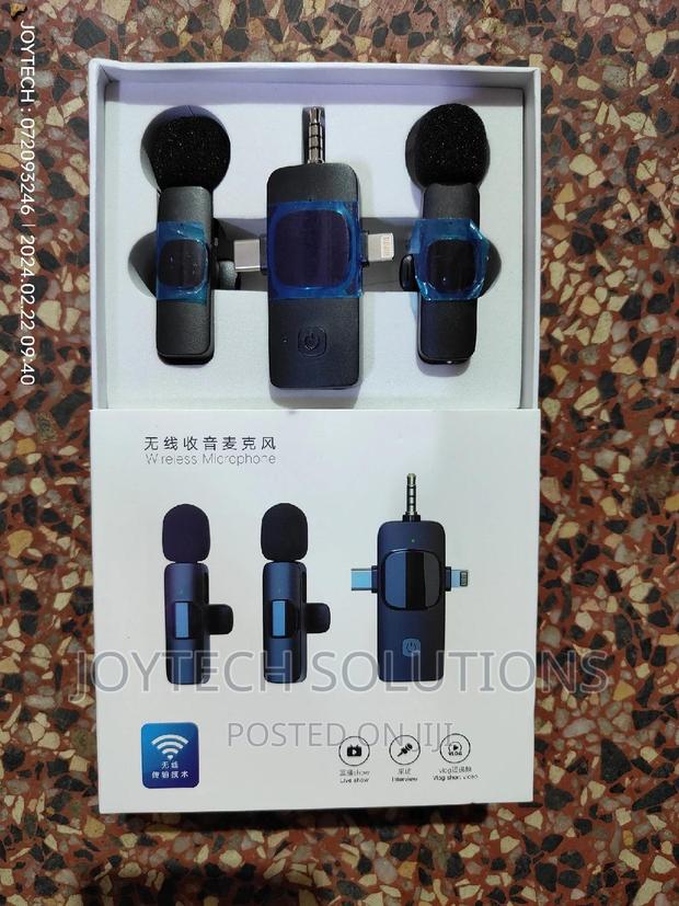 iPhone Wireless Lapel Microphone . Type and Aux 3 in 1 Mic.